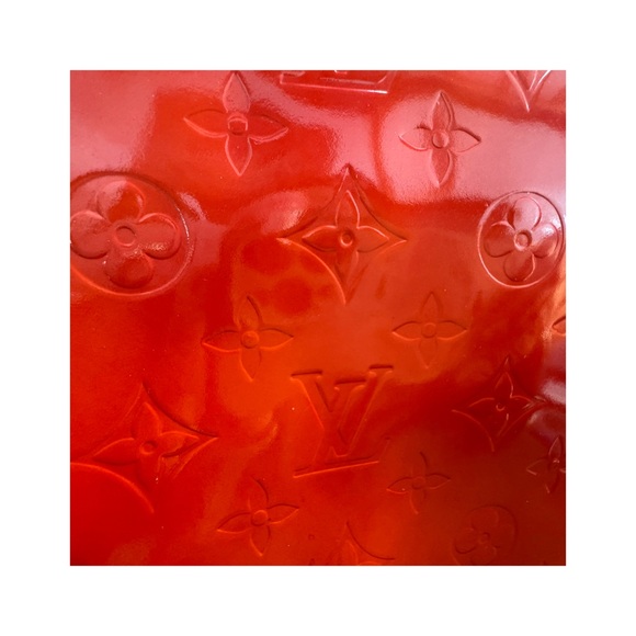 Louis Vuitton Vibrant Red Thompson Shoulder Bag - Picture 2 of 10